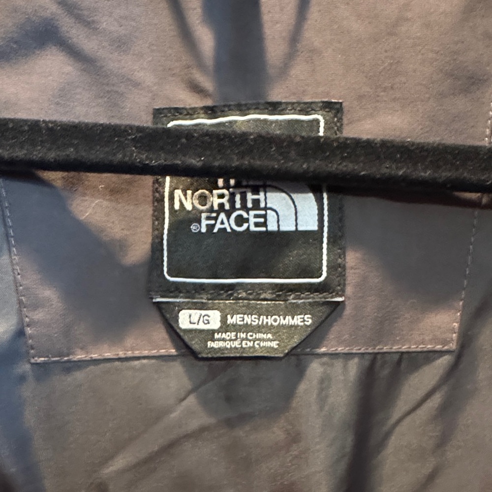 The North Face Men’s Navy Hooded Jacket - Picture 3 of 5